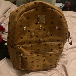MCM Booksack